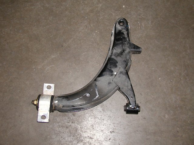 2005 subaru forester control arm